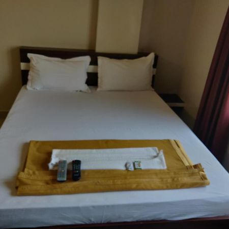 Parkwood Executive Rooms Inn Bengaluru Zewnętrze zdjęcie