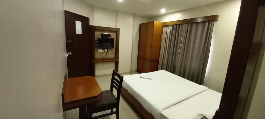 Parkwood Executive Rooms Inn Bengaluru Zewnętrze zdjęcie